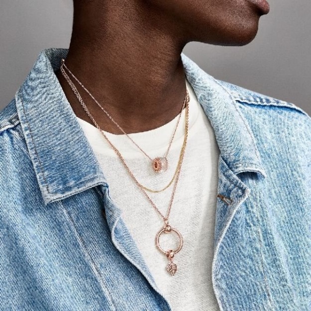Moments Rose Small O Pendant UK Pandora